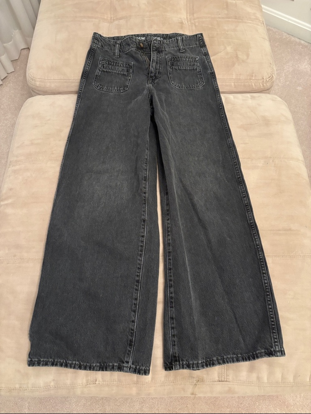 Women’s Old Navy Black-Washed Wide Leg High-Rise Jeans Size 2